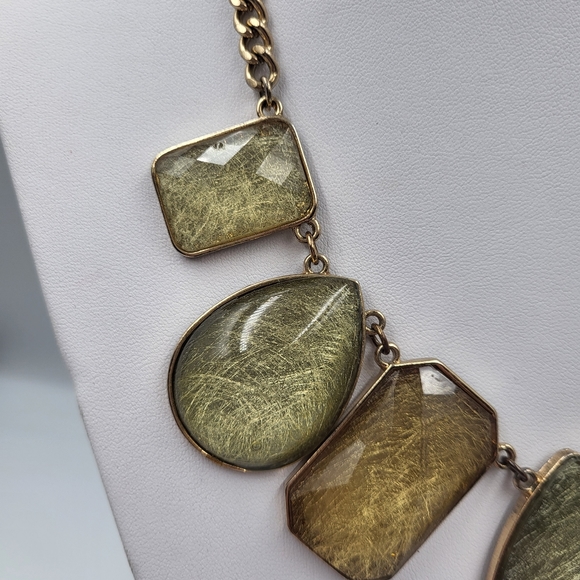 Green Toned Beaded Statement Necklace - Picture 4 of 8